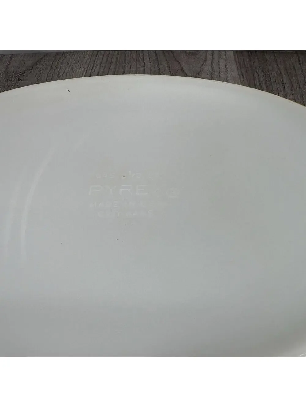 Vintage PYREX Ovenware Casserole Dish With Lid Butterfly Gold 2.5 Qt Made in USA - Picture 10 of 12